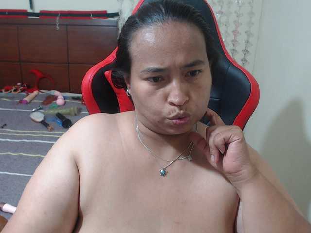 le modèle CamilaSexHot est en webcam porno dans un show sur le site bongacams, il possède les tags suivants: Latino/Hispanic,Brunette,Trimmed