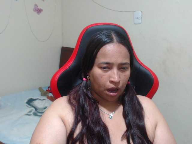 CamilaSexHot live cam on BongaCams