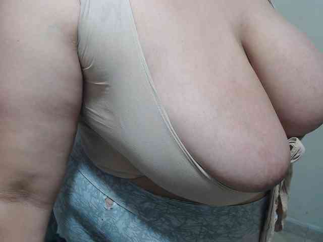 CamilaSexHot webcam