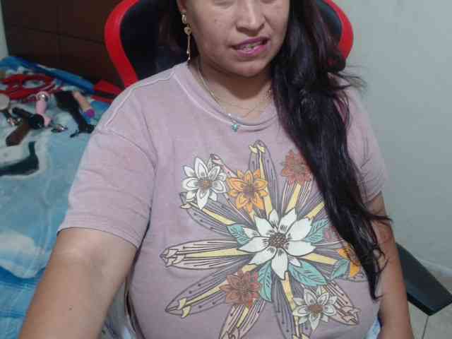 CamilaSexHot webcam