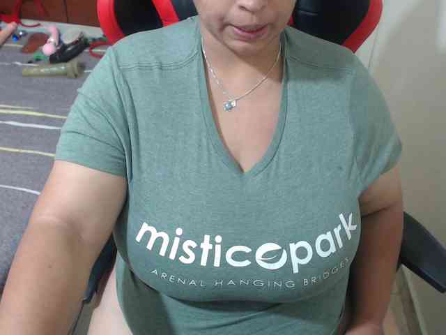 CamilaSexHot webcam