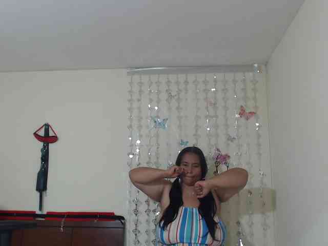 CamilaSexHot webcam