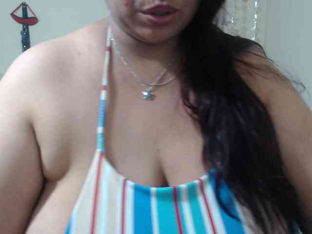 CamilaSexHot webcam