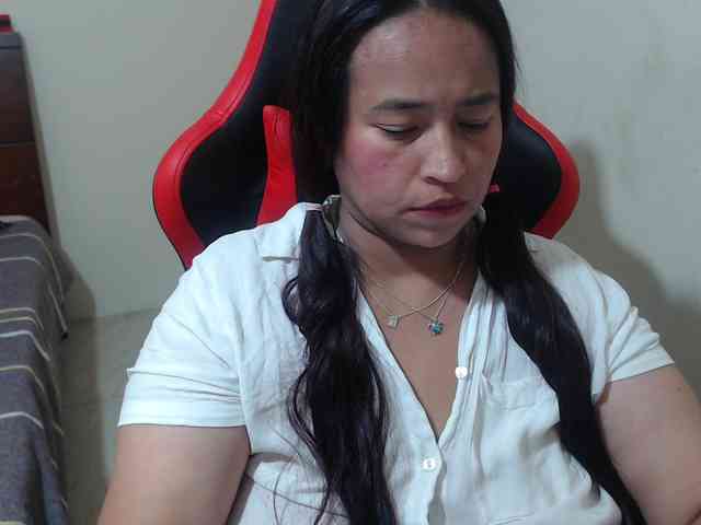 CamilaSexHot webcam