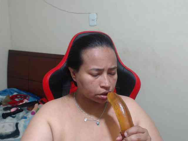 CamilaSexHot webcam