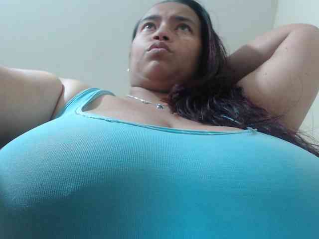 CamilaSexHot webcam