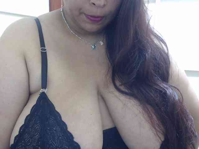 CamilaSexHot webcam