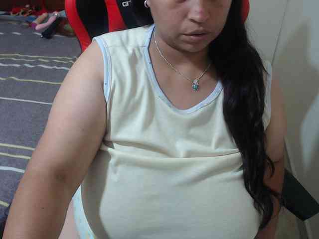CamilaSexHot webcam