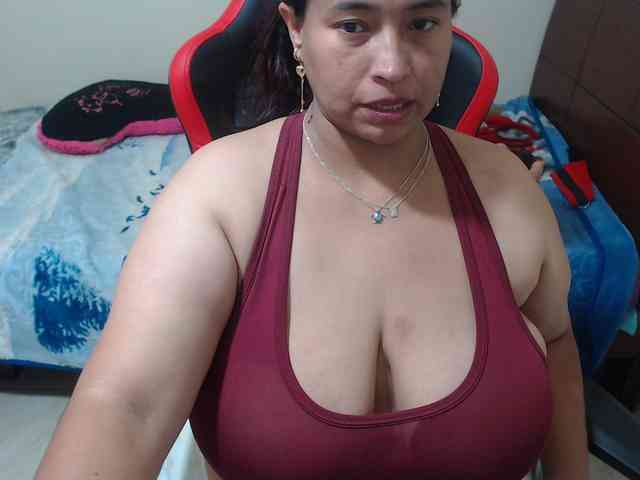 CamilaSexHot webcam