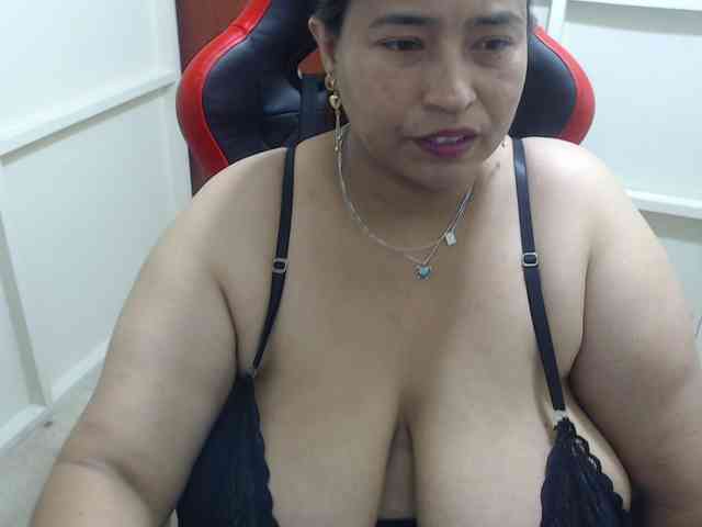 CamilaSexHot webcam