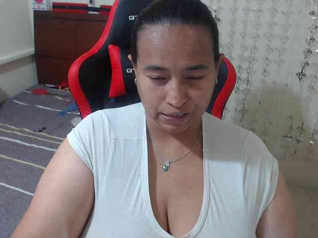 CamilaSexHot webcam