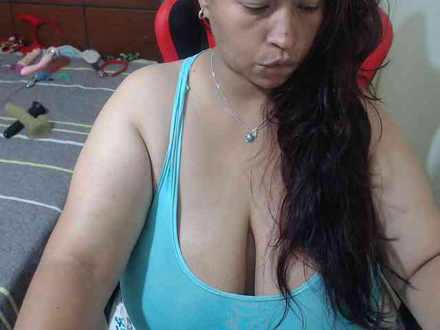 CamilaSexHot webcam