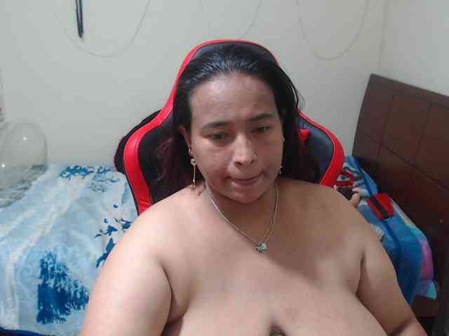 CamilaSexHot webcam