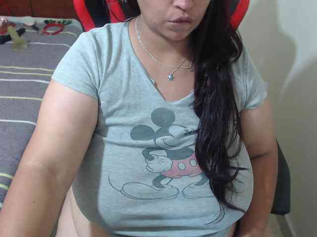 CamilaSexHot webcam
