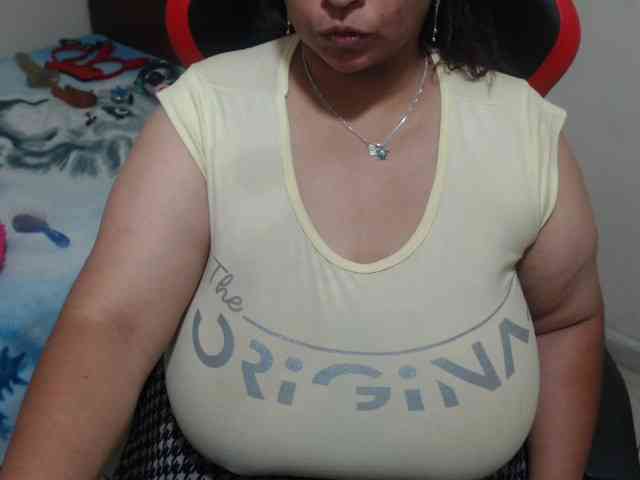CamilaSexHot webcam