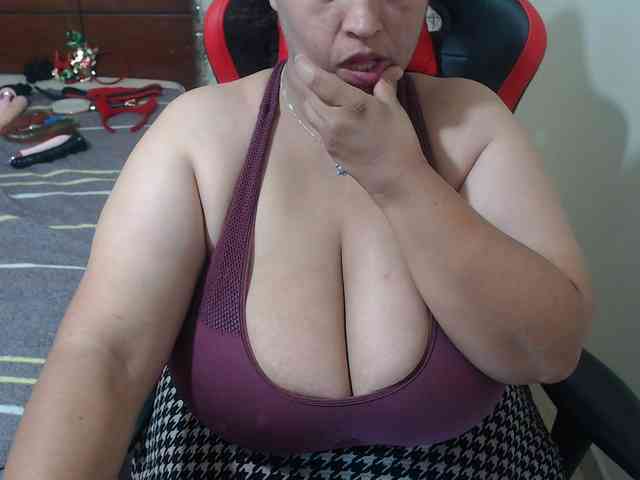 CamilaSexHot webcam