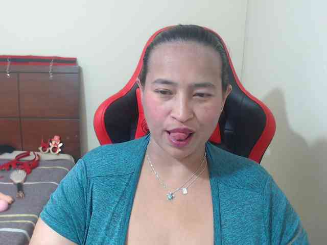 CamilaSexHot webcam