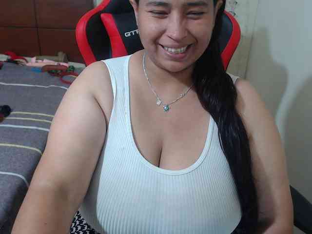 CamilaSexHot webcam