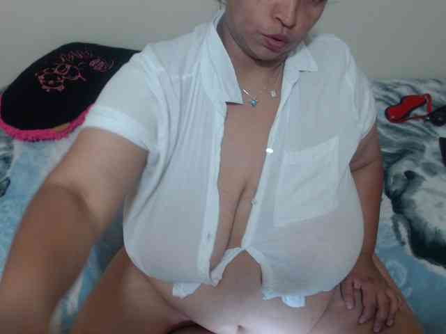 CamilaSexHot webcam