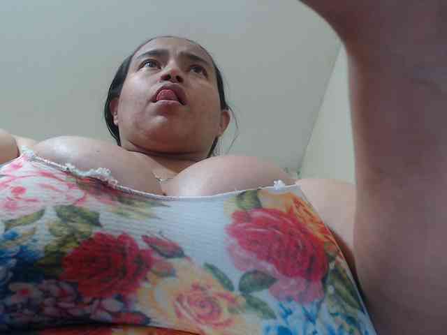 CamilaSexHot webcam