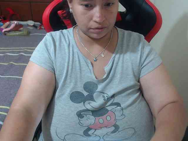 CamilaSexHot webcam