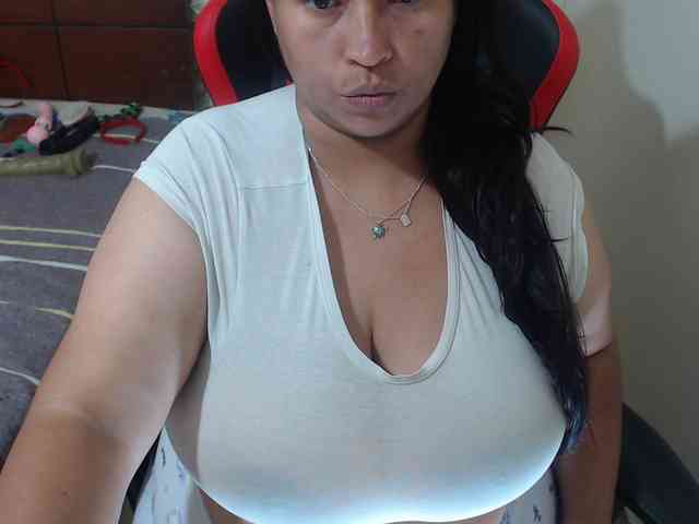 CamilaSexHot webcam