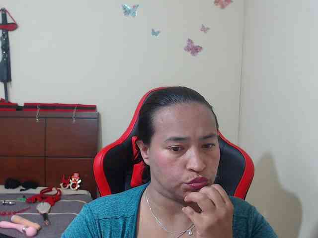 CamilaSexHot webcam