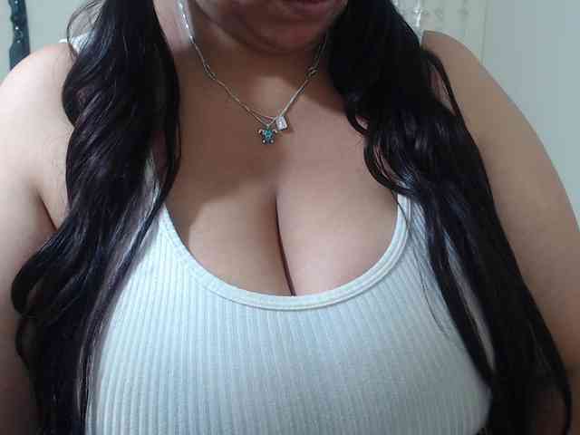 CamilaSexHot webcam