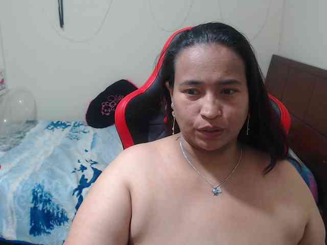 CamilaSexHot webcam