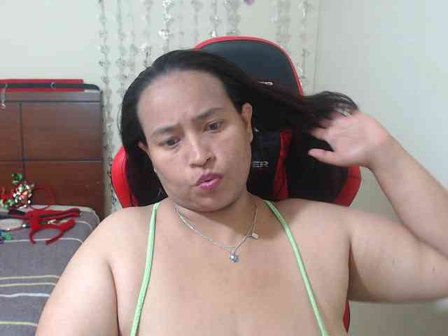 CamilaSexHot webcam