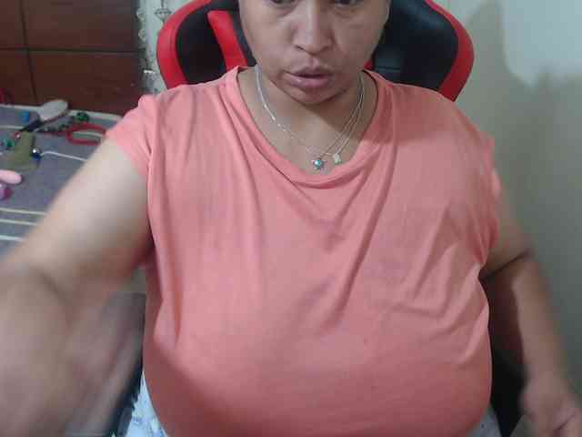 CamilaSexHot webcam