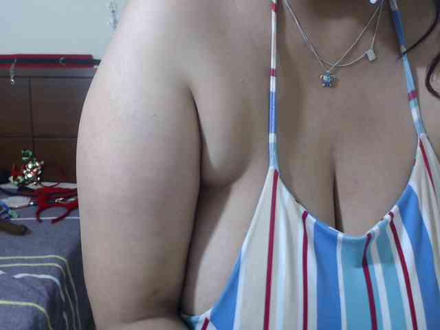 CamilaSexHot webcam