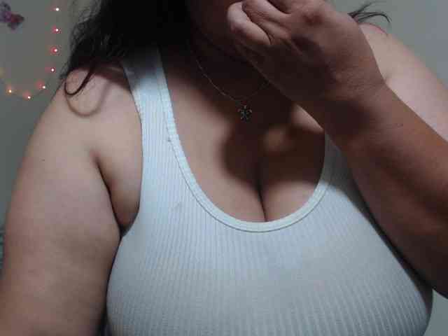 CamilaSexHot webcam
