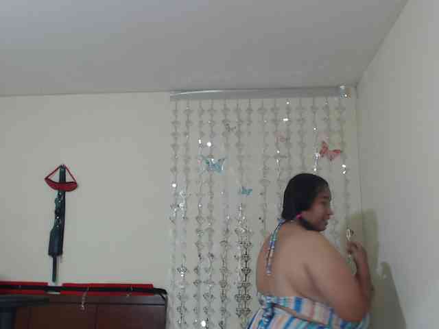 CamilaSexHot webcam