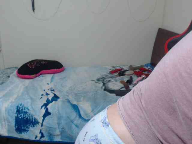 CamilaSexHot webcam