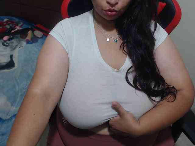 CamilaSexHot webcam