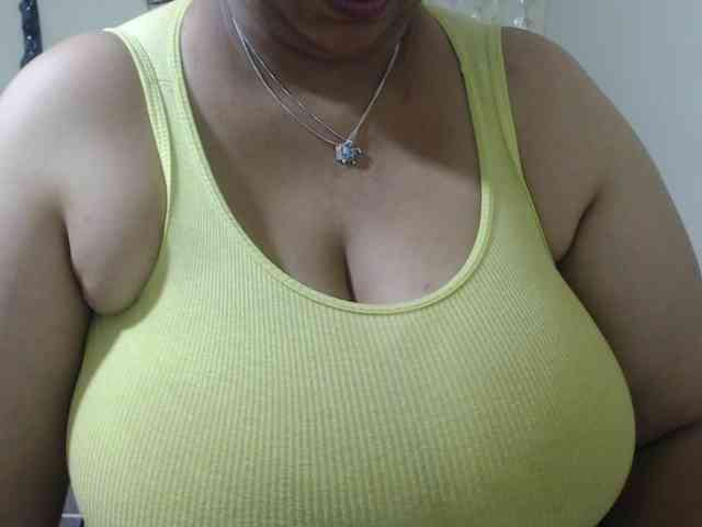 CamilaSexHot webcam