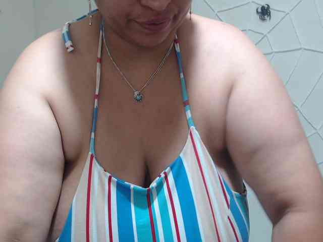 CamilaSexHot webcam