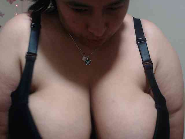 CamilaSexHot webcam