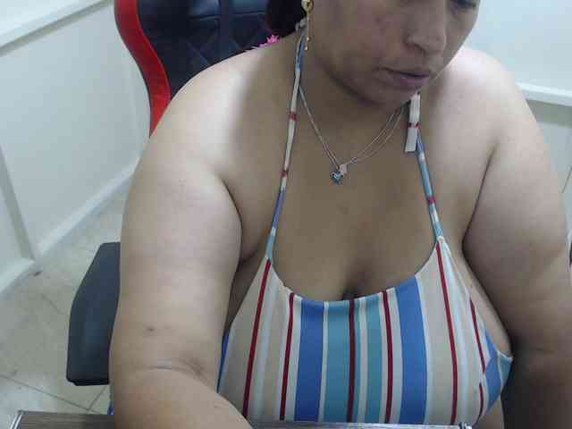 CamilaSexHot webcam