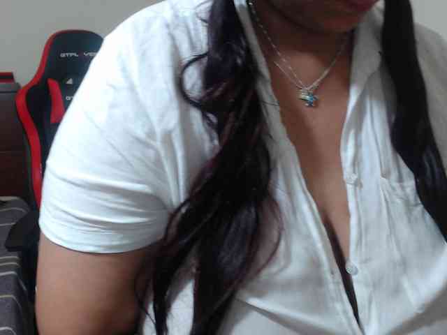 CamilaSexHot webcam