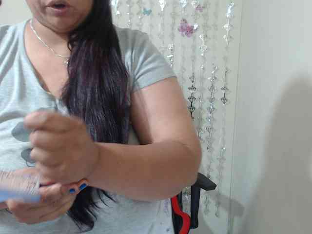 CamilaSexHot webcam