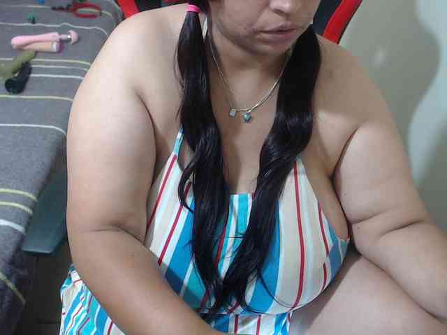 CamilaSexHot webcam