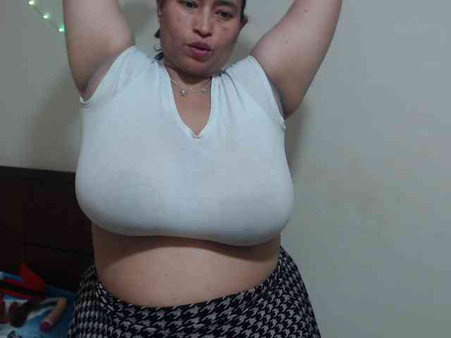 CamilaSexHot webcam