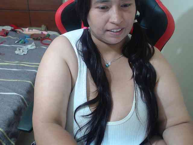 CamilaSexHot webcam