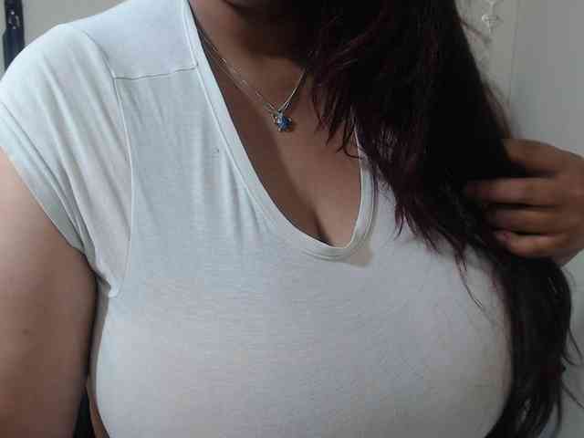 CamilaSexHot webcam