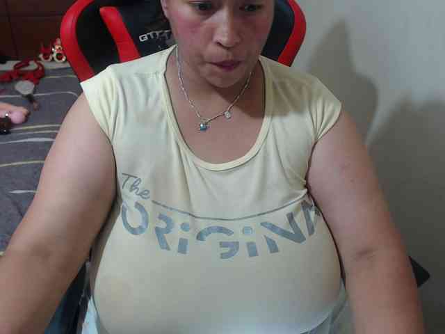 CamilaSexHot webcam