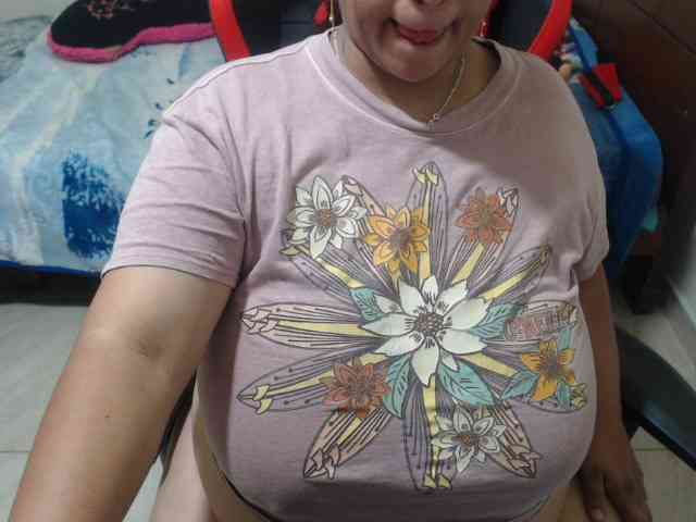 CamilaSexHot webcam