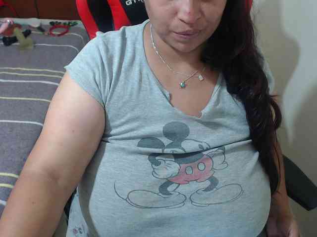 CamilaSexHot webcam