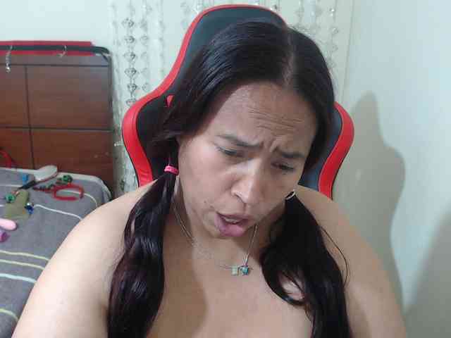 CamilaSexHot webcam